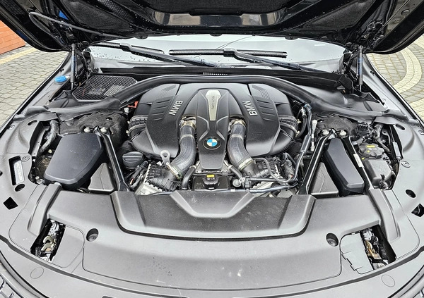 BMW Seria 7 cena 159900 przebieg: 95100, rok produkcji 2018 z Pisz małe 352